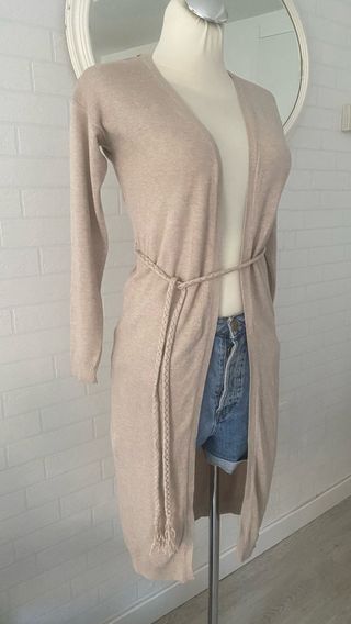 Cárdigan largo Bershka beige Talla S