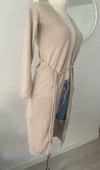 Cárdigan largo Bershka beige Talla S