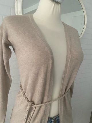 Cárdigan largo Bershka beige Talla S