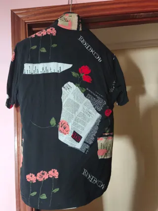 Camisa  XL Estampado Flores y Periódico