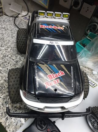 Coches RC Nikko Black Bear y Streak 3