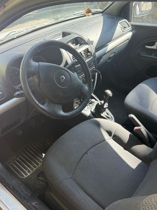 Renault Clio 2005
