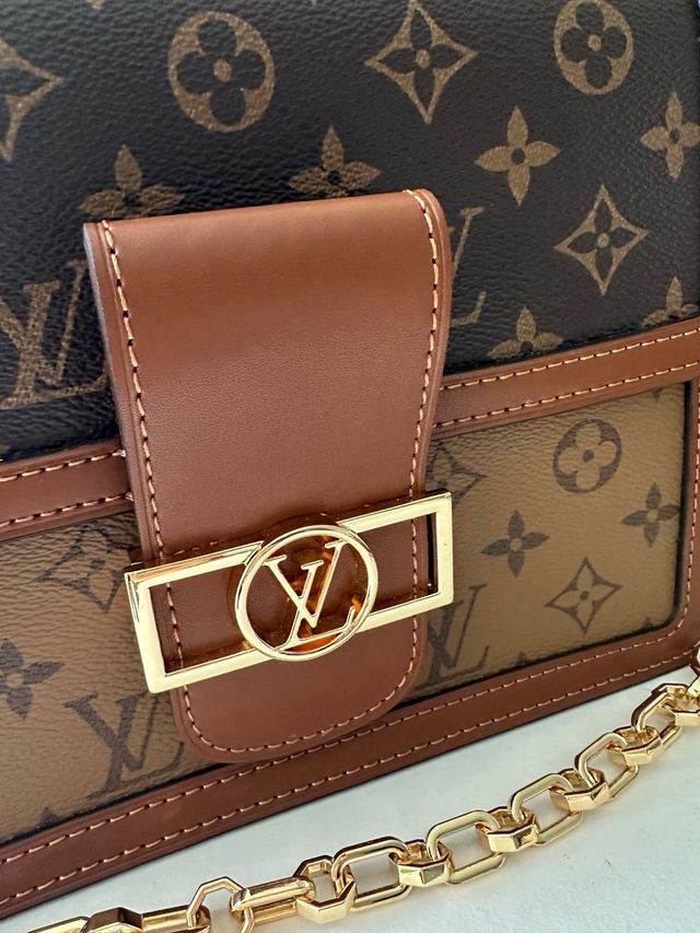 Bolso tonos  Marrón y Dorado
en perfecto estado