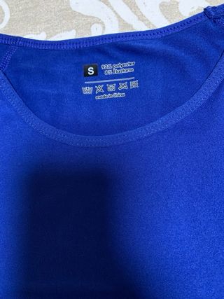 Conjunto deportivo: camiseta y pantalón