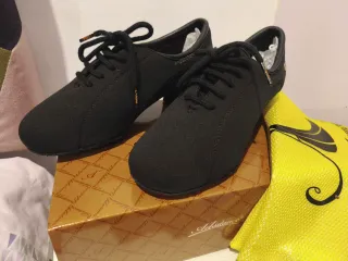 Zapatos de baile latino
