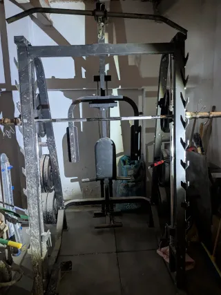 Máquina de gimnasio compacta y cinta Decathlon