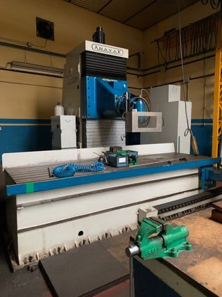 FRESADORA ANAYAK HVM 3300
