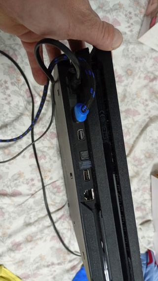 Consola PS4 Pro Negra + Accesorios