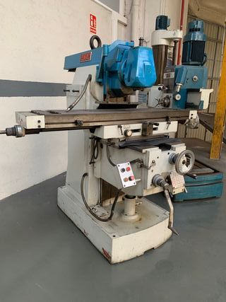 FRESADORA UNIVERSAL FEXAC UM