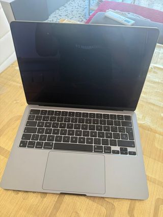 MacBook Air 13 M3 16GB 2024
