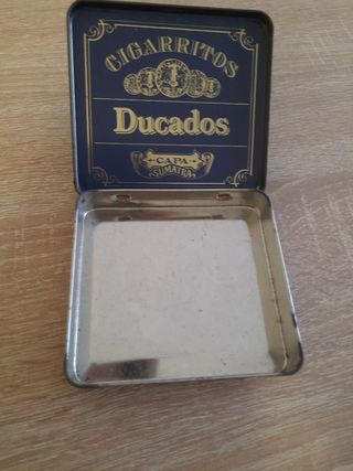 Scatola per sigari Ducados vuota