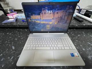 Computer portatile HP 15s-fq2039ns i7 15 argento