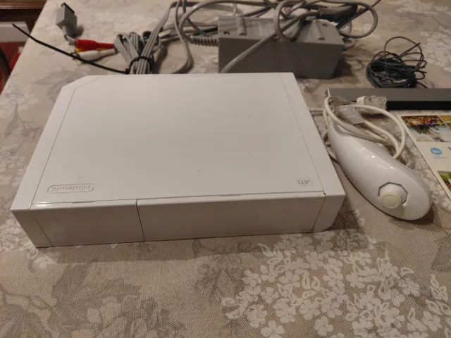 Consola Nintendo Wii Blanca + Accesorios