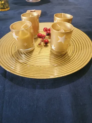 Piatto decorativo con portacandele oro