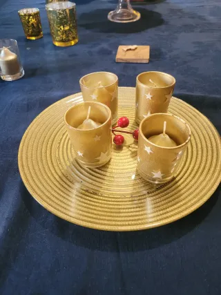 Piatto decorativo con portacandele oro