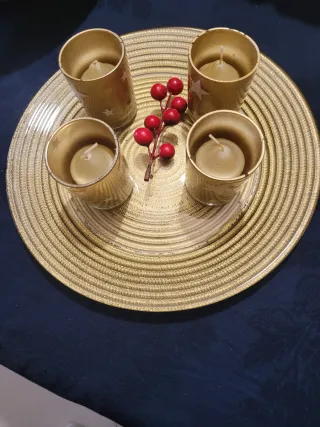 Piatto decorativo con portacandele oro