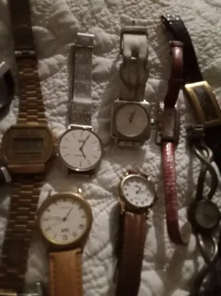 Lote de 13 relojes de pulsera para piezas