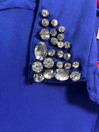 Camisa azul con pedrería talla L