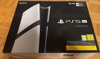 PlayStation 5 Pro 2TB Negra/Blanca