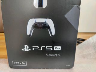 PlayStation 5 Pro 2TB Negra/Blanca