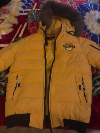 Hola vendo baria ropa de invierno de segunda mana