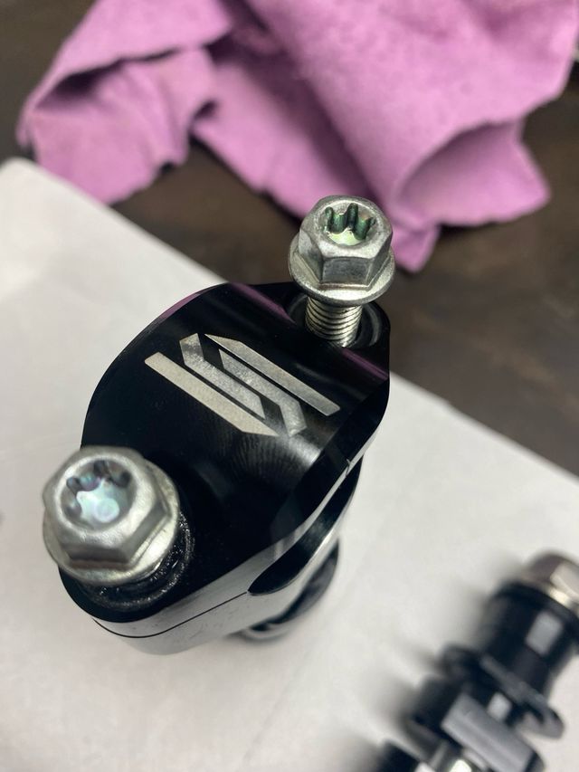 Attacchi manubrio Scar KTM