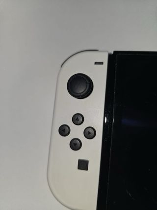 Nintendo Switch OLED bianco
