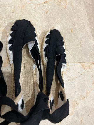 Alpargatas mujer beige y negro