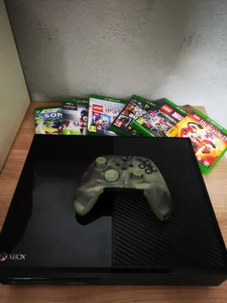 Xbox One + 6 Juegos + 1 mando 