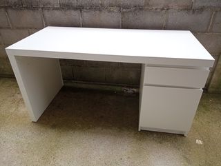 Mesa escritorio Ikea Malm
