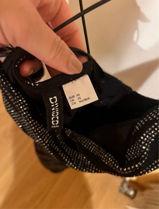 Vestido fiesta negro con brillos