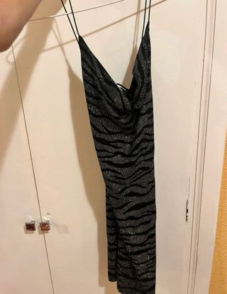 Vestido fiesta negro con brillos