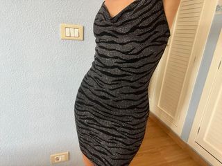 Vestido fiesta negro con brillos