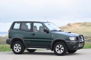 Nissan Terrano II 2001