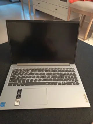 Portátil Lenovo Gris 8+256 GB