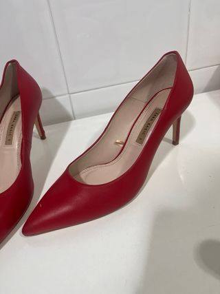 Zapatos de tacón Zara Stilettos Rojos