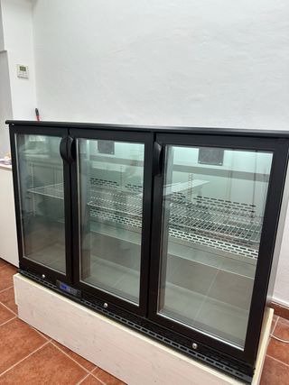 Nevera Expositora Refrigerada Infrico 3 Puertas