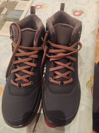 Botas senderismo Quechua negras y marrones