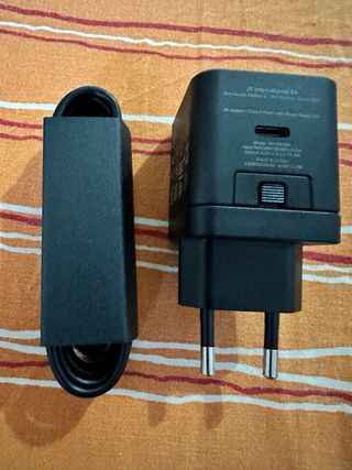 Caricabatterie USB-C 16W con cavo