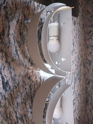 Apliques de pared blancos. Precio unidad.