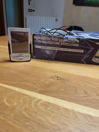 Pocket PC Medion MDPPC250 Navigatore GPS