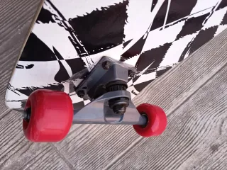 Monopatín Skateboard Nuevo.