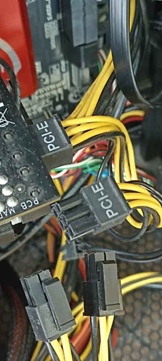 fuente de alimentación vp-750 aerocool para torre