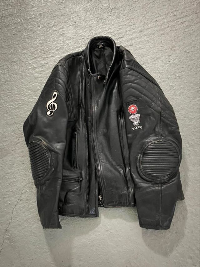 Chaqueta de cuero para moto con parche