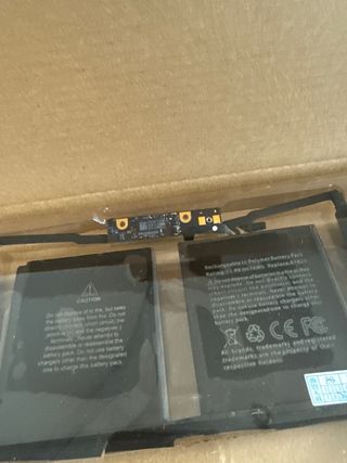 Batería A1820 7336mAh 11.4V 76Wh Apple