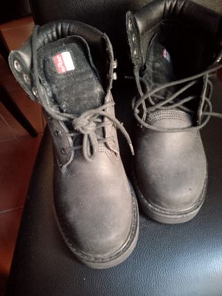Stivali Levi's neri