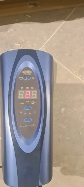 Cargador Baterías Coche RING SmartCharge
