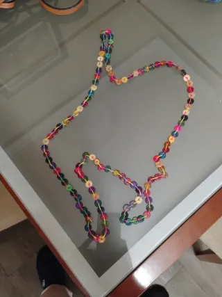 Collar largo de cuentas multicolor