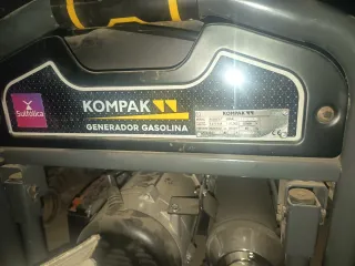Generador KOMPAK K9000E Gasolina