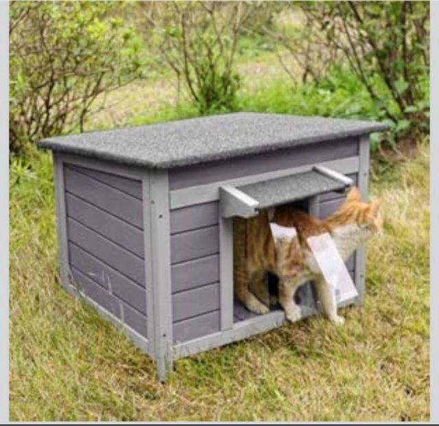 Caseta exterior para gatos/perros madera